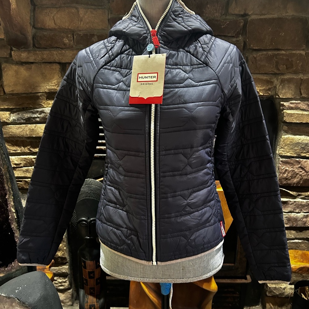 NWT.  Hunter Women's Navy Quilted Puffer Jacket
